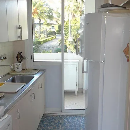 Grand T3 Avec Terrasse Et Piscine A Appartement *